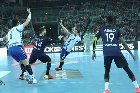 553x0-2d8b29ef412730912d9d8cf582aa16cd