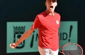 553x0-f75331f4c1e79cef937e2bee559a90e8