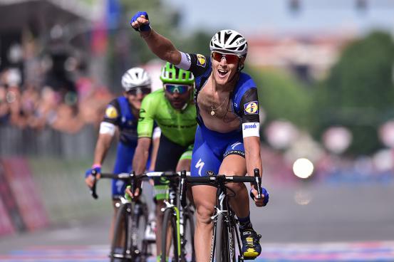 553x0-455de24204c1a71a55f9617a21b76093