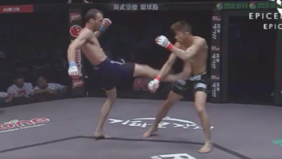 553x0-52fde626650b8b7107a8b7b3e90c49d7