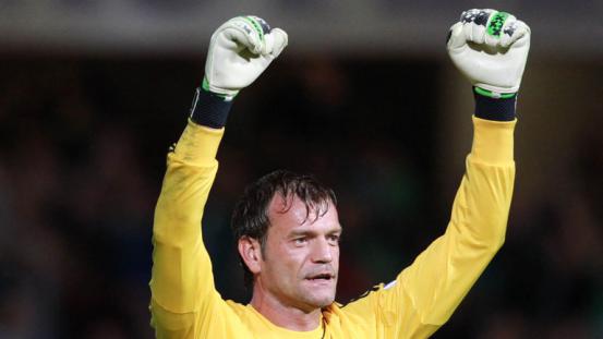 553x0-885da822ef34c66f844156ef60ea722e