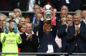 553x0-b8d8be89c3ee9a0388878797029d9dff