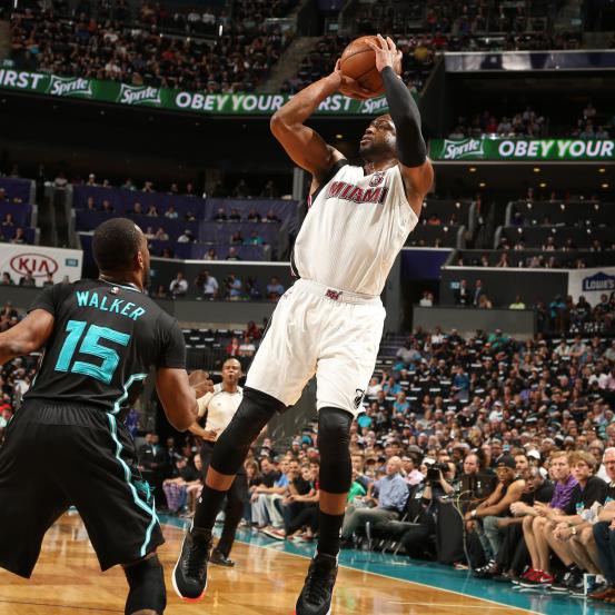 553x0-b9e15ef74aeaafdcb9952ae95b09da07