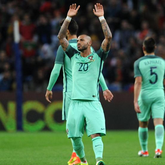 553x0-d52c865b4ce8639f8e43a3c43de01e6e