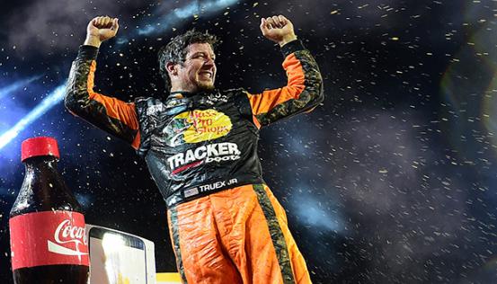 553x0-d592009826d9524e735d4fd0aafb94eb