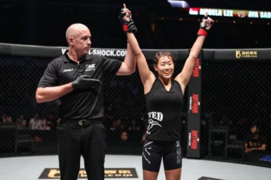 553x0-f3ae4d9198f8c93aa3cef94343ff1fa6