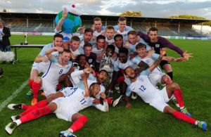 553x0-fab0078284d613d84bce9519bfa4b9ed